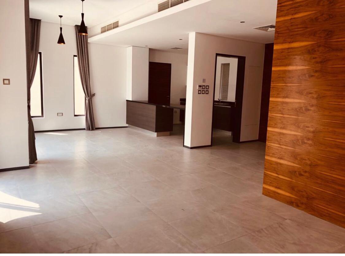 للايجار فيلا بمنطقة سار