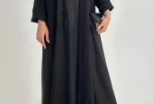 للبيع عباية بقماش راقي مع تطريز
