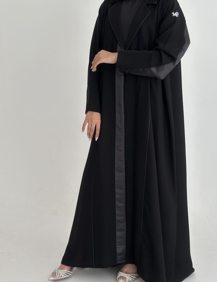 للبيع عباية بليزر