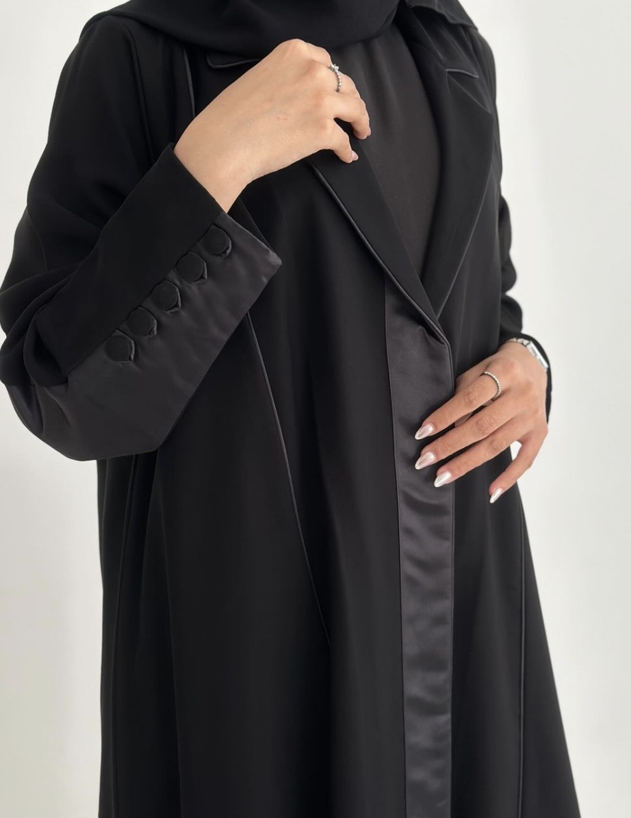 للبيع عباية بليزر