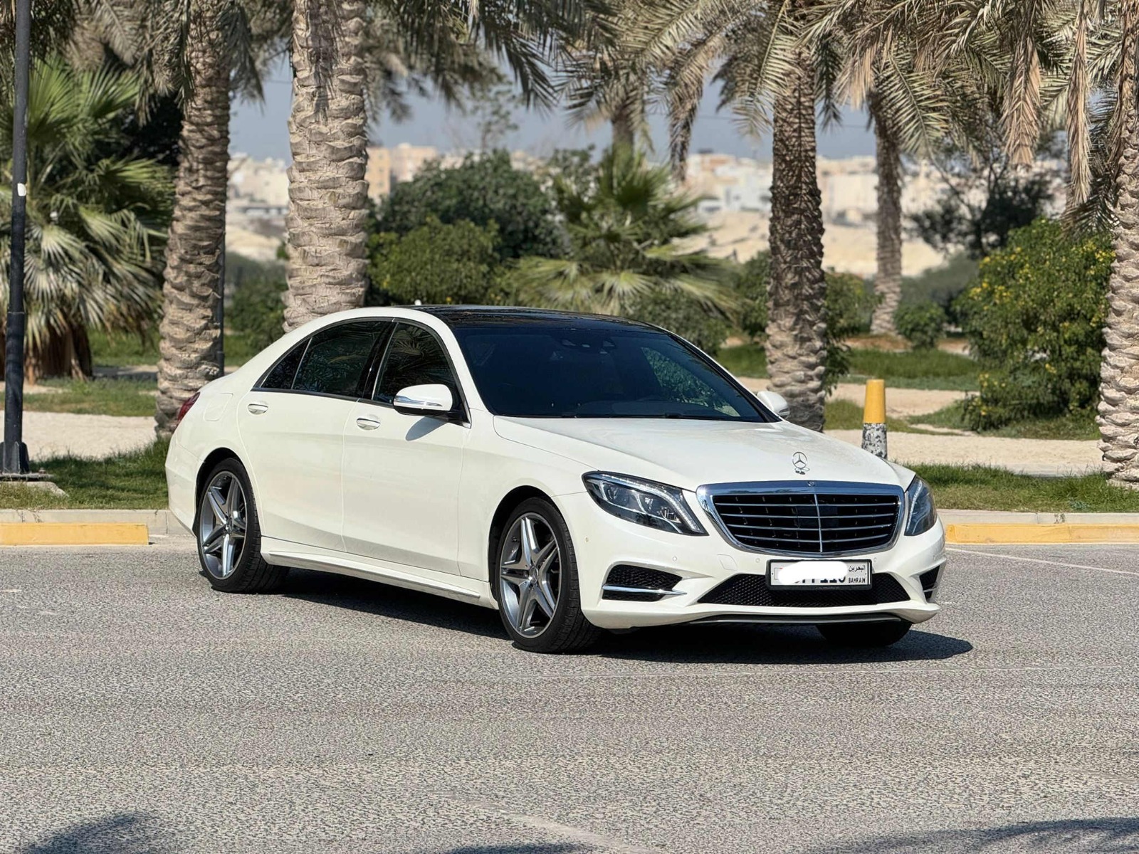 Mercedes Benz S-400 / 2016 (White)