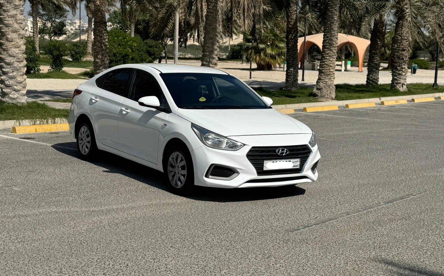 Hyundai Accent 2019 (White)
