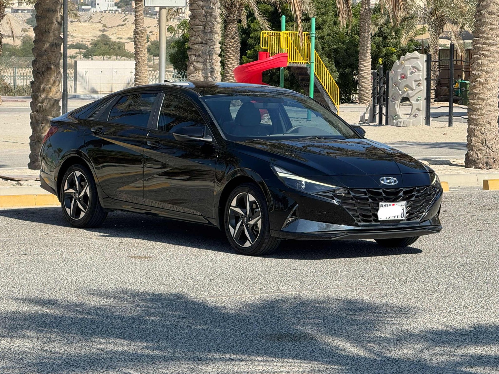Hyundai Elantra 2022 (Black)