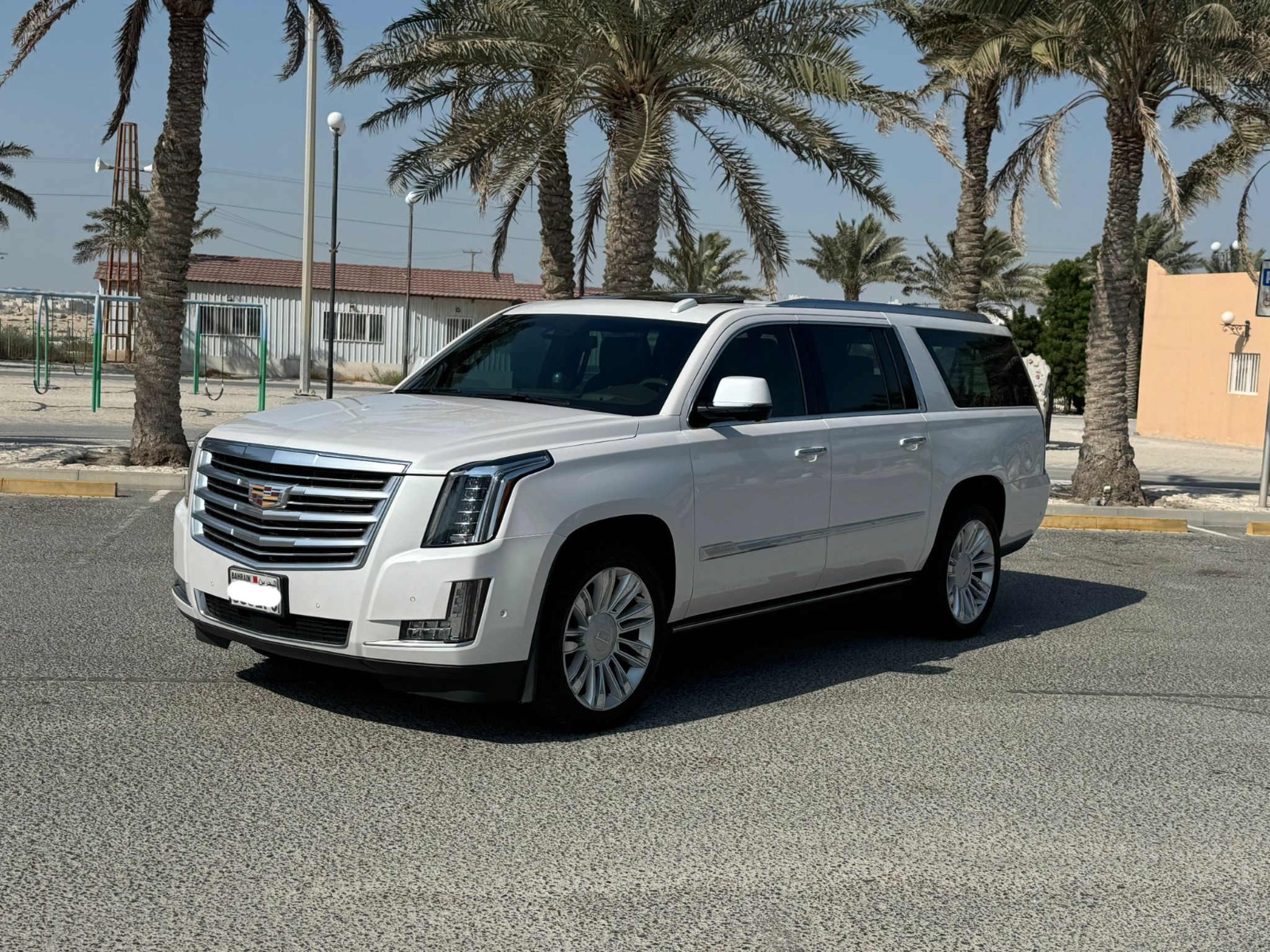 Cadillac Escalade 2019 (White)