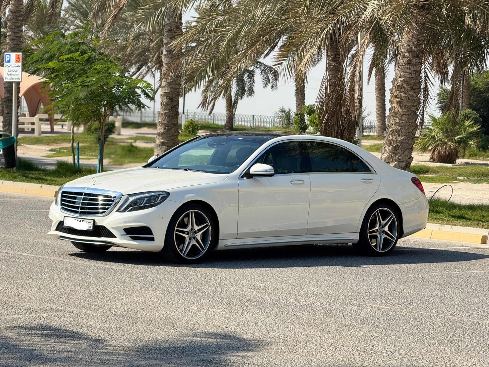 Mercedes Benz S-400 / 2016 (White)