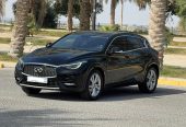 Infiniti Q-30 / 2017 (Black)