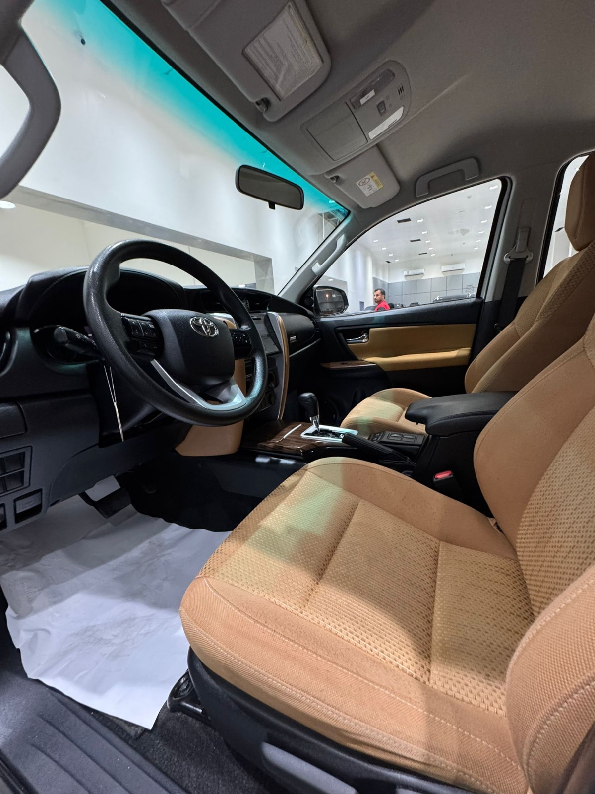 Toyota Fortuner 2020 (White)