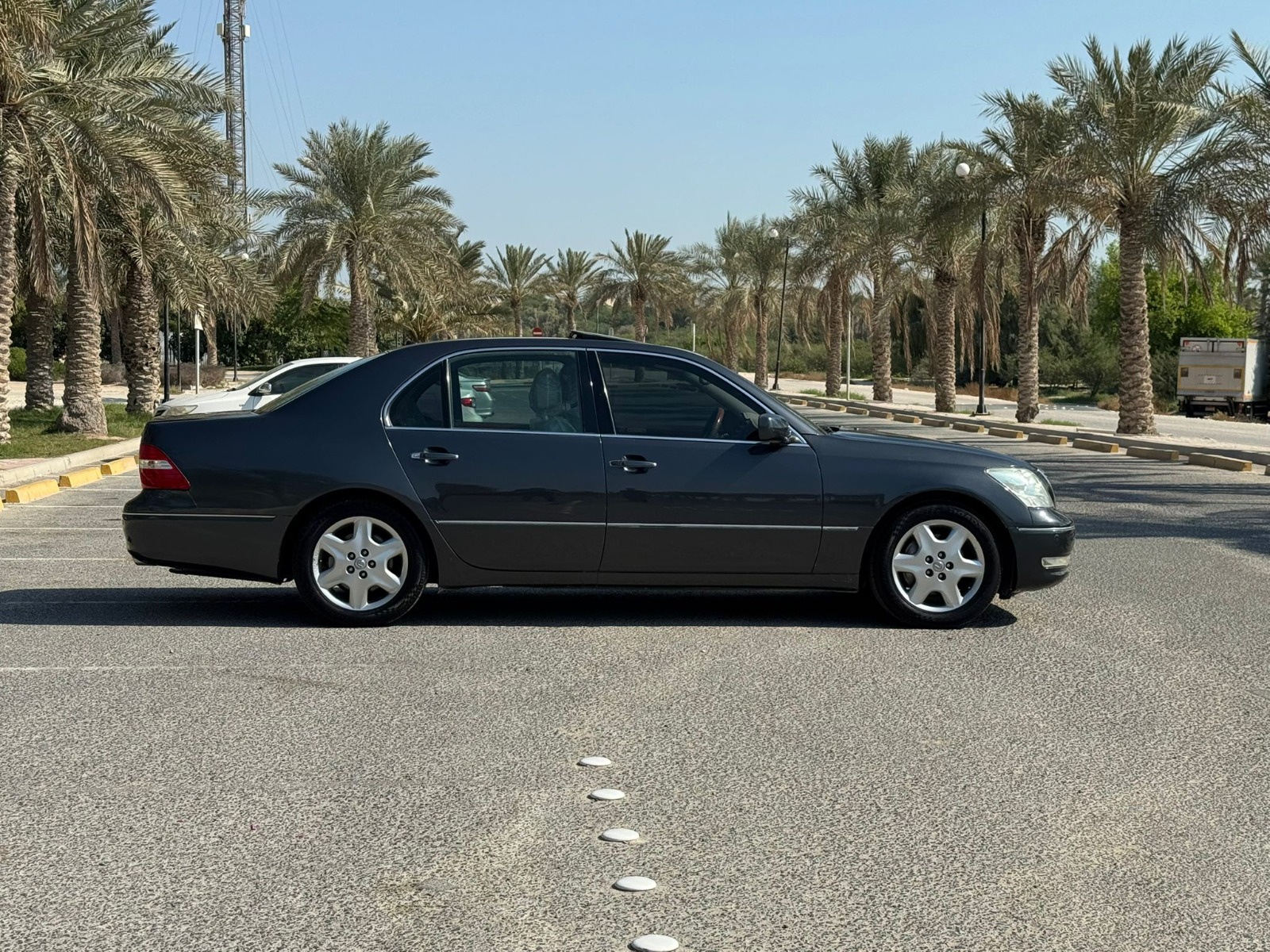 Lexus LS-430 / 2005 (Grey)
