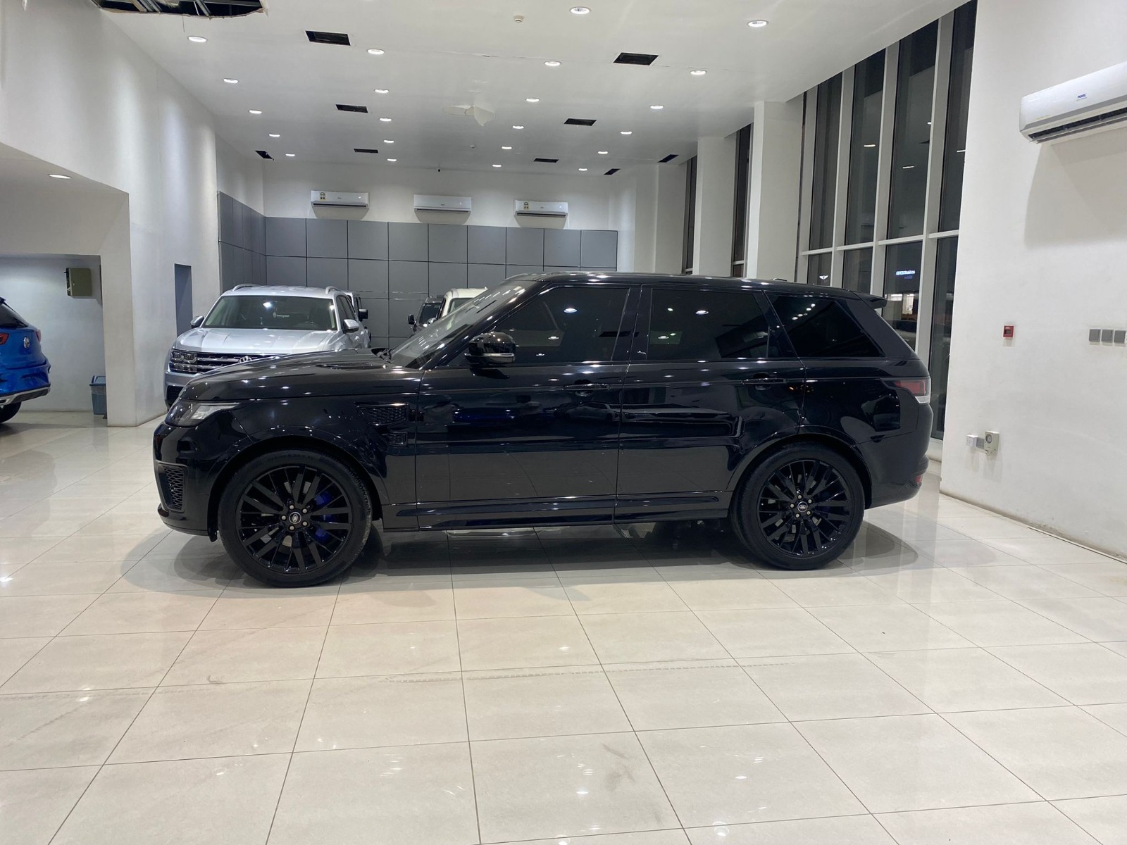 Range Rover Sport SVR 2015 (Black)