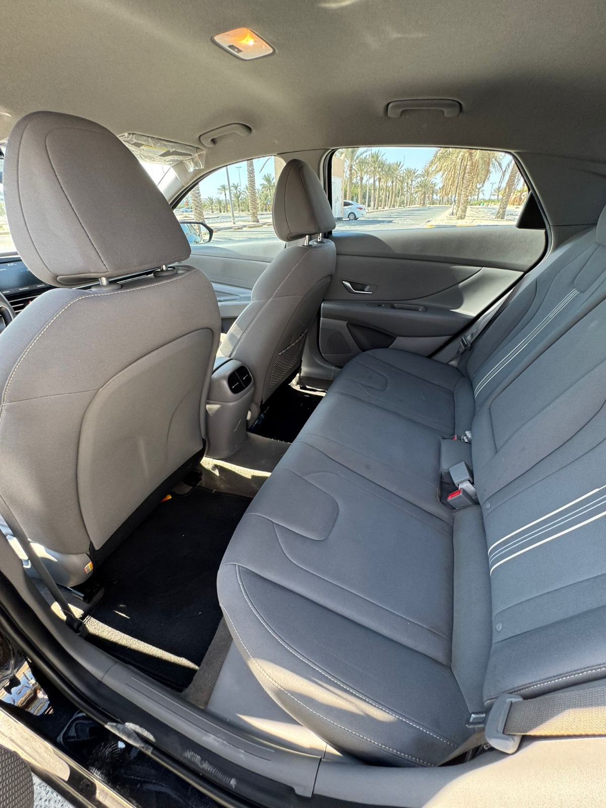 Hyundai Elantra 2022 (Black)