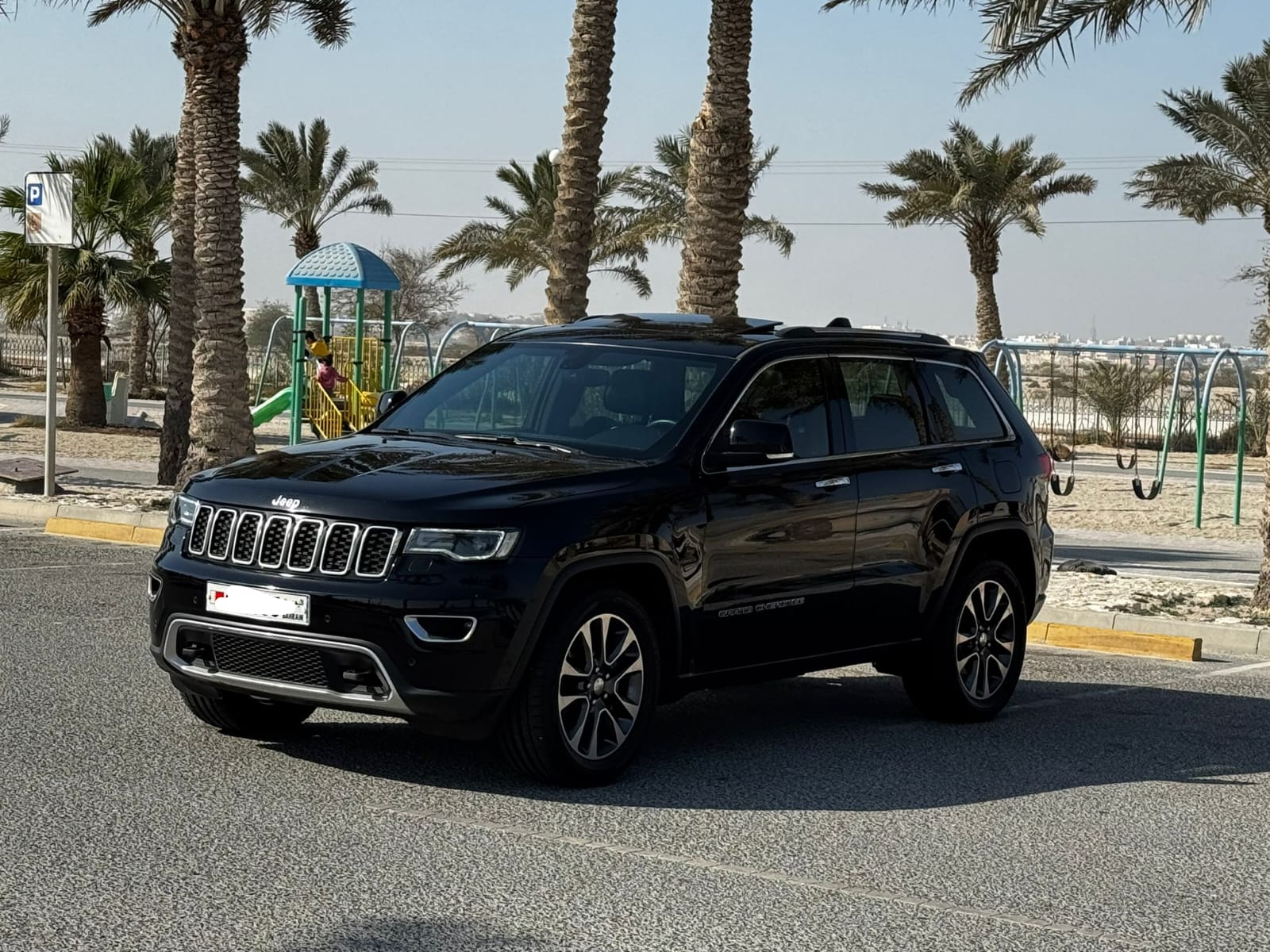 Jeep Grand Cherokee LTD 2018 (Black)