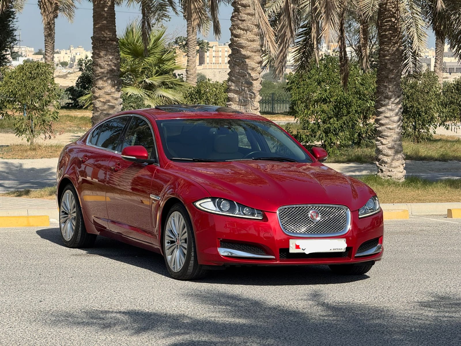 Jaguar XF 2015 (Red)