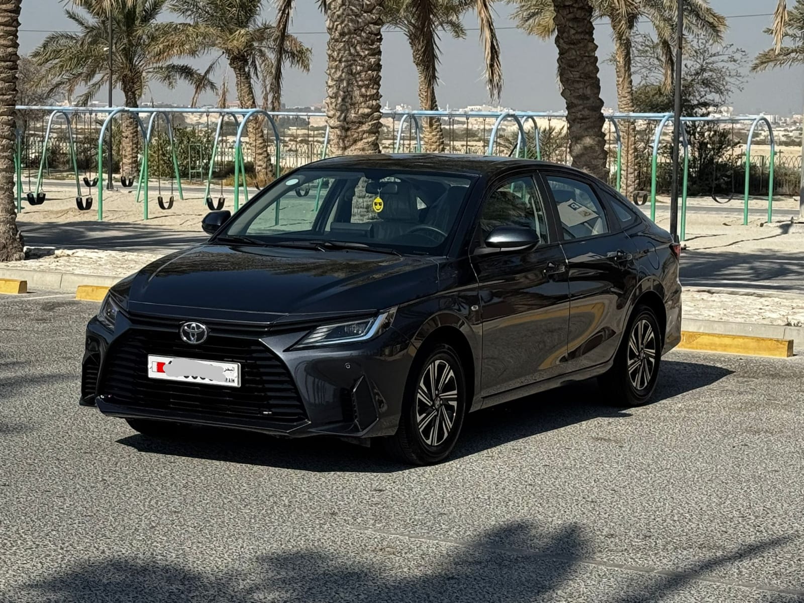 Toyota Yaris 2024 (Grey)