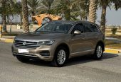 Volkswagen Touareg 2018 (Gold)