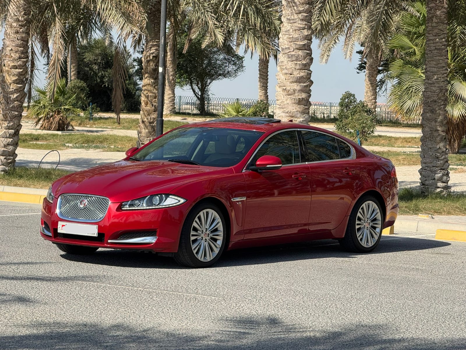 Jaguar XF 2015 (Red)