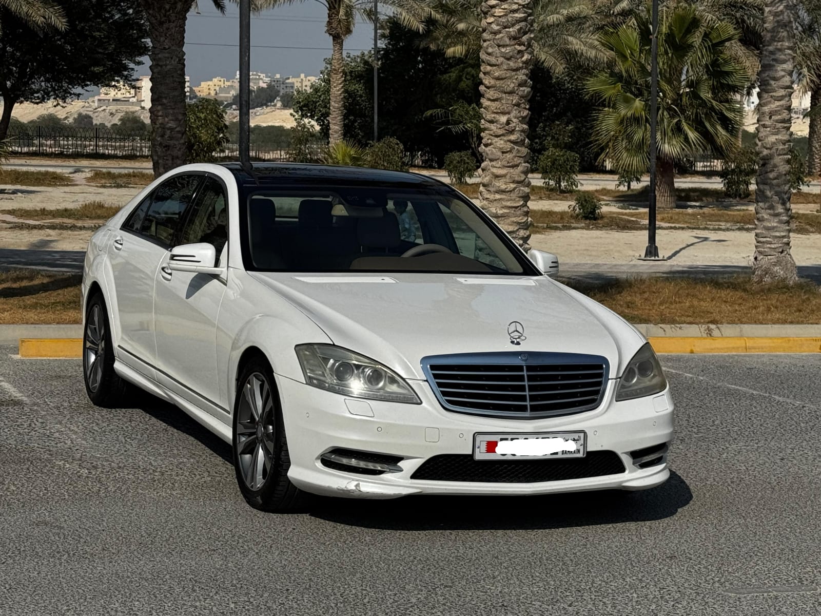 Mercedes Benz S-350 / 2011 (White)