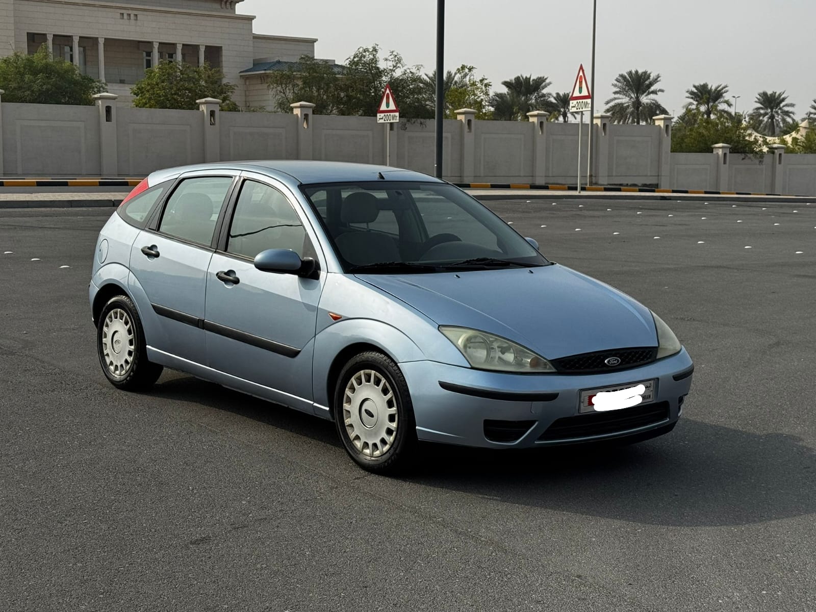 2004 Ford Focus (Blue)