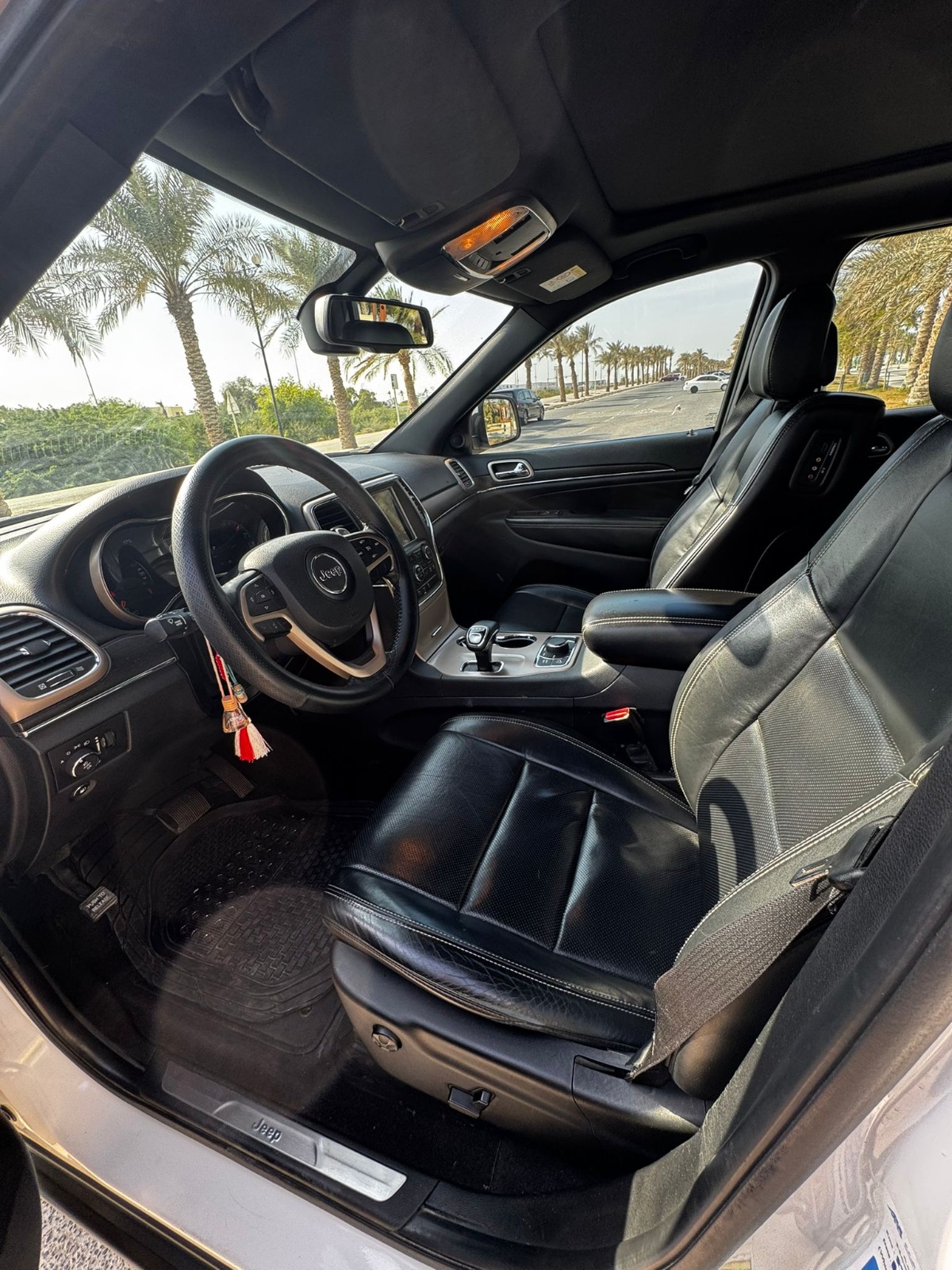 Jeep Grand Cherokee LTD 2015 (White)