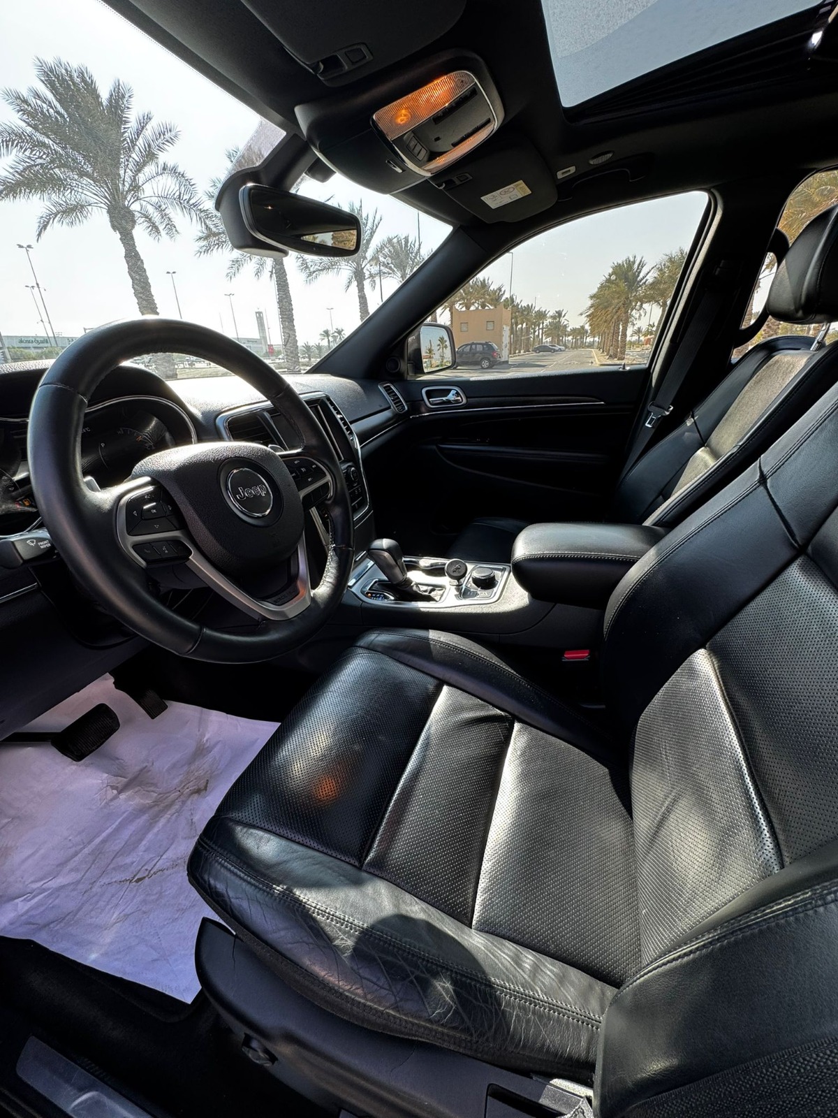 Jeep Grand Cherokee LTD 2018 (Black)