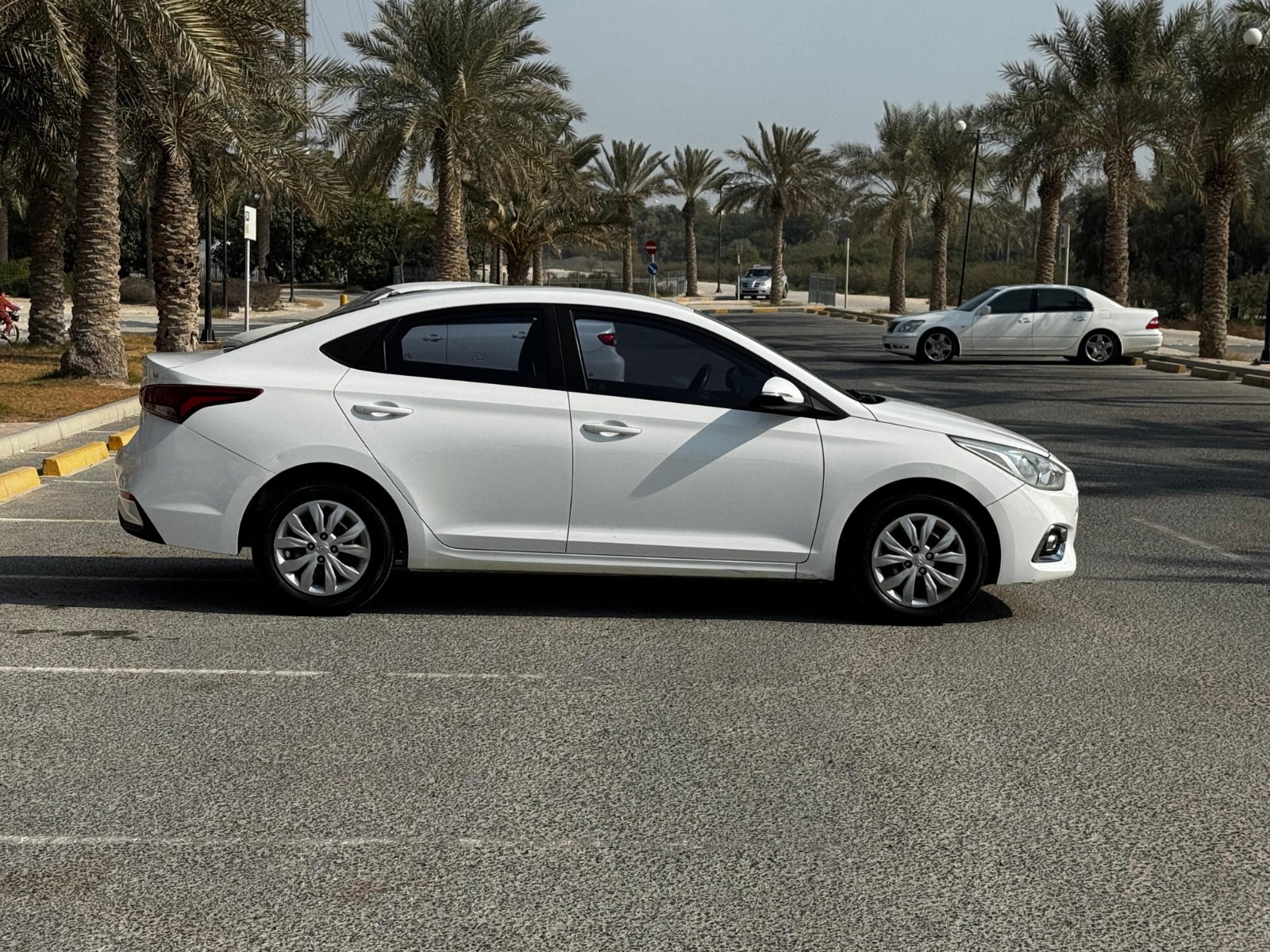 Hyundai Accent 2020 (White)
