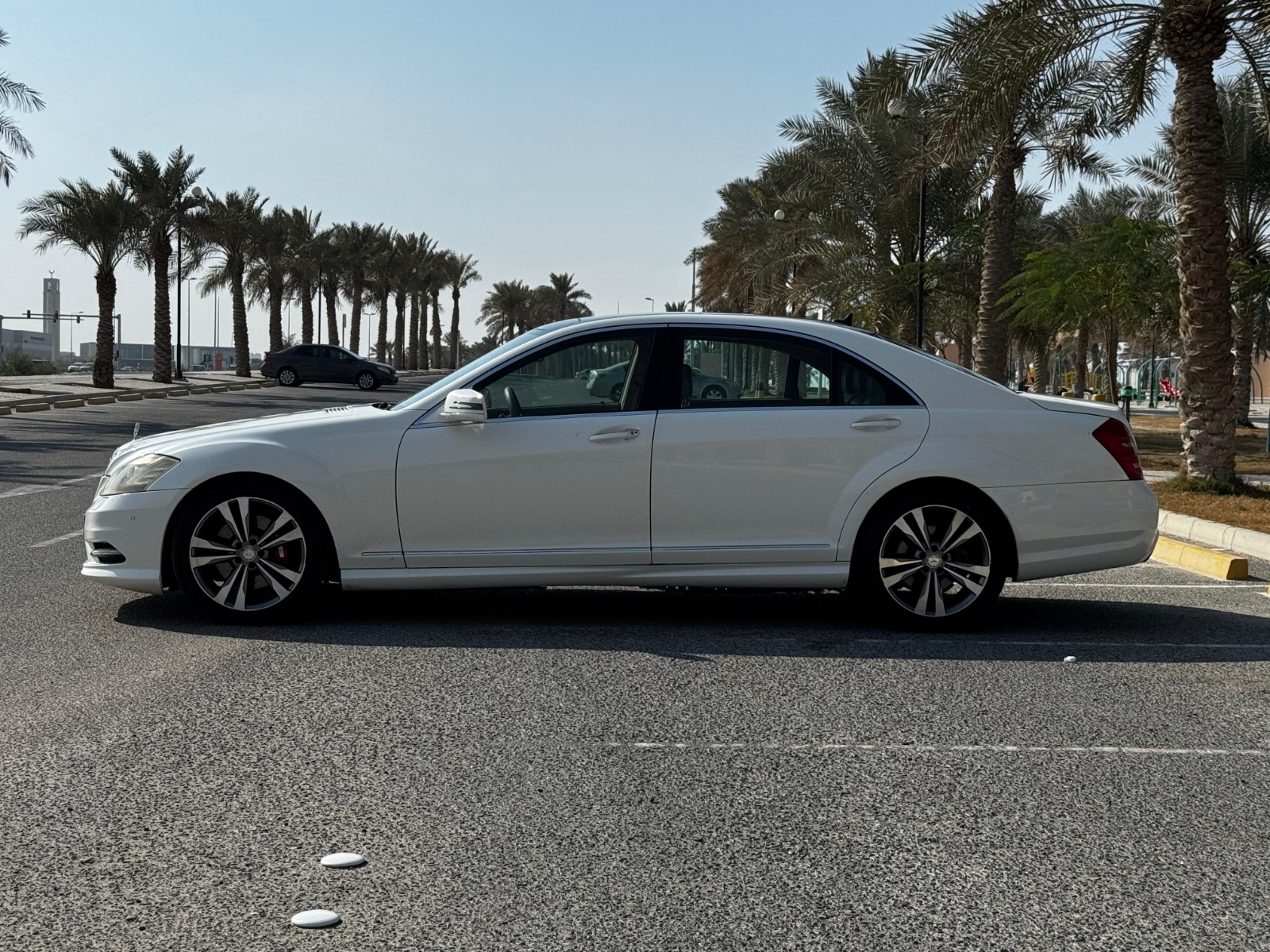 Mercedes Benz S-350 / 2011 (White)