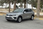 🚗 2016 Volkswagen Touareg – Silver 🚗