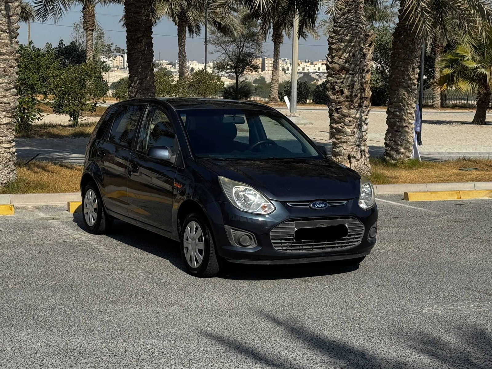 🚗 For Sale: 2013 Ford Figo (Grey)
