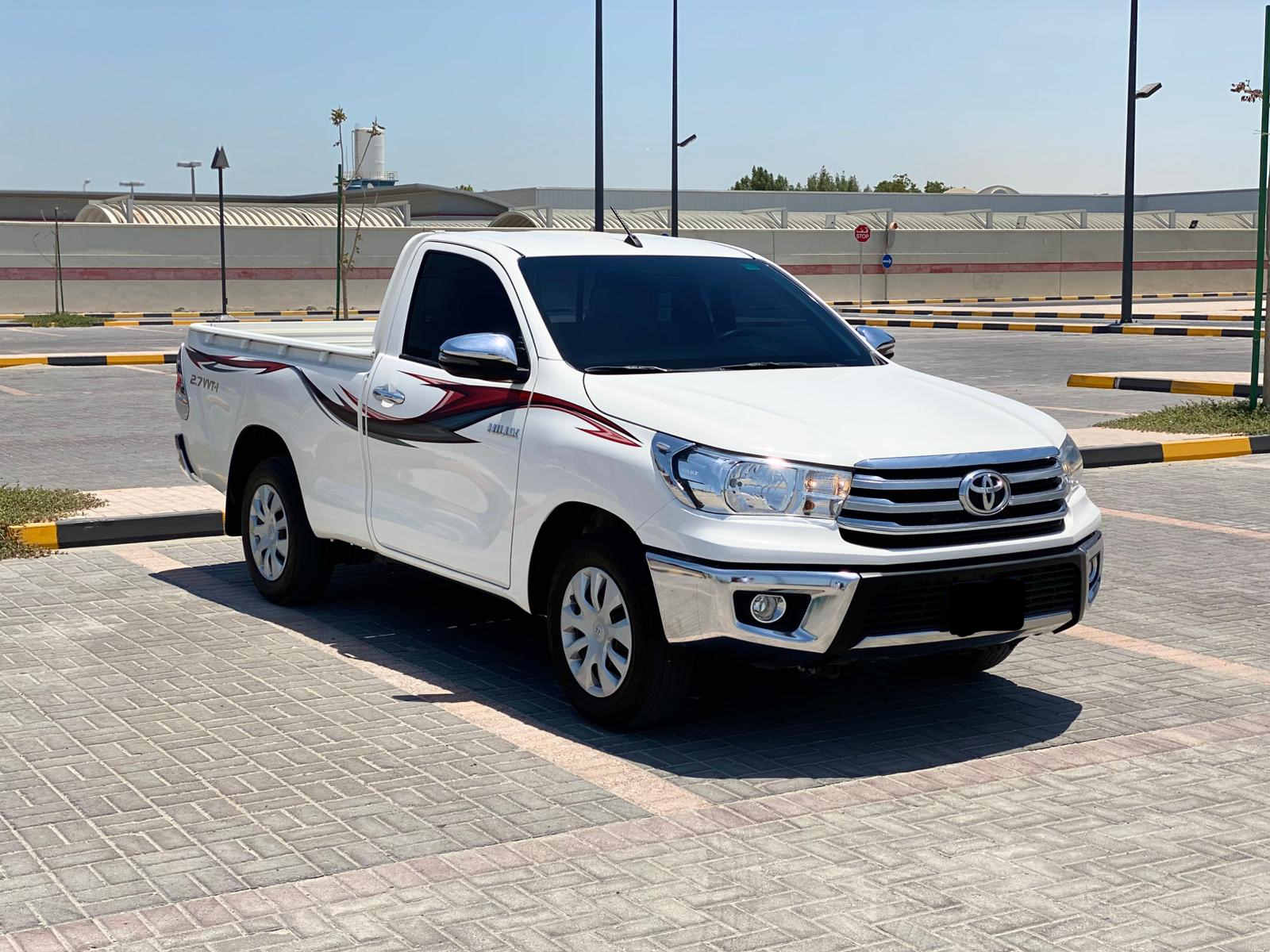 🚗 2023 Toyota Hilux (White) for Sale! 🚗