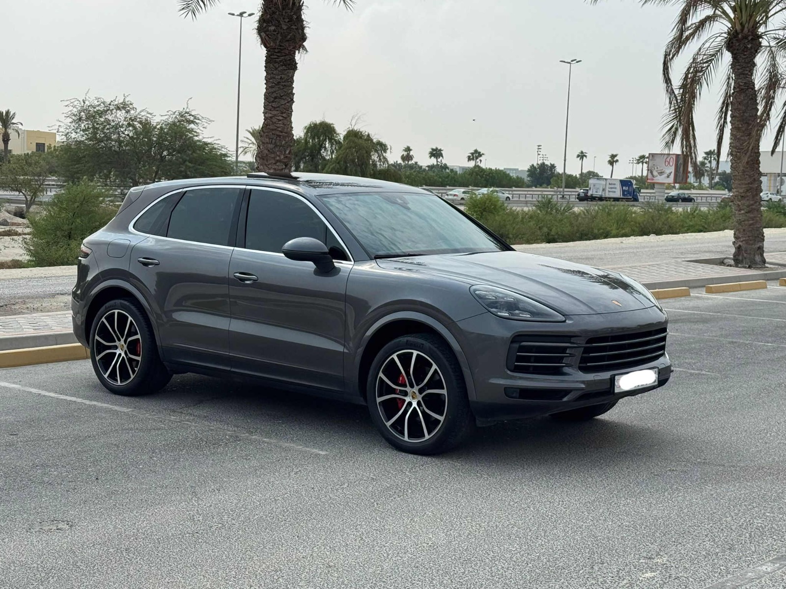 🚗💥 For Sale: Porsche Cayenne 2019 💥