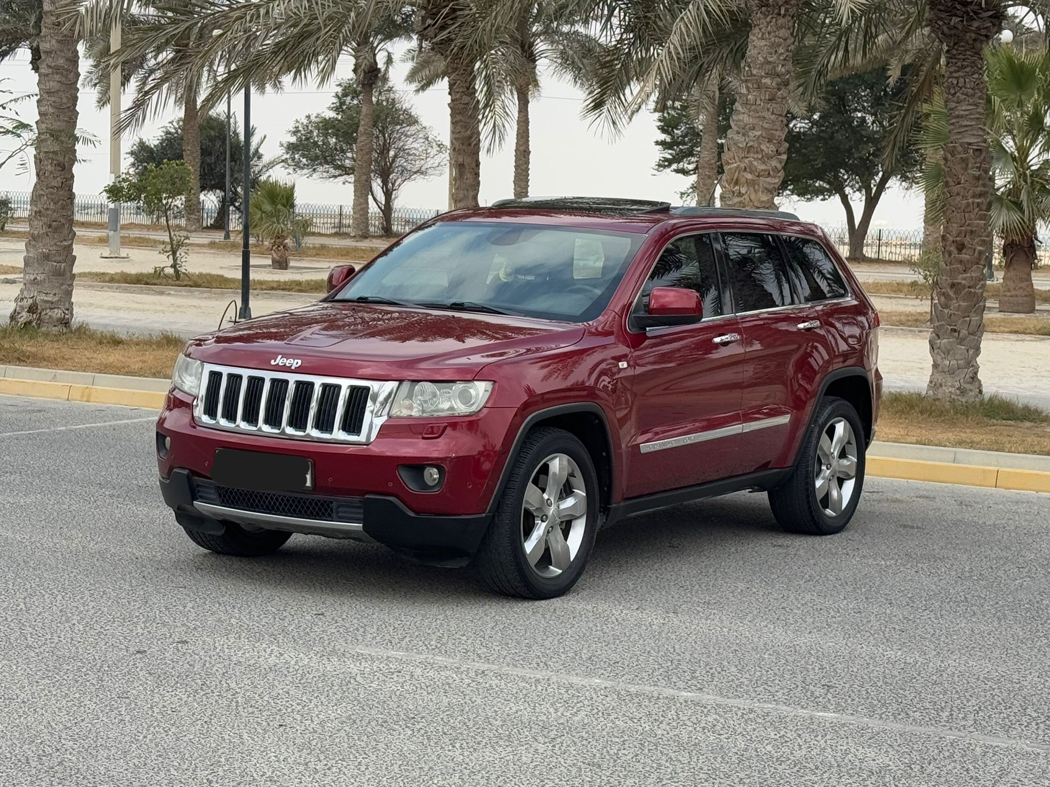 🚗 For Sale: 2012 Jeep Grand Cherokee LTD (Maroon) 🚗