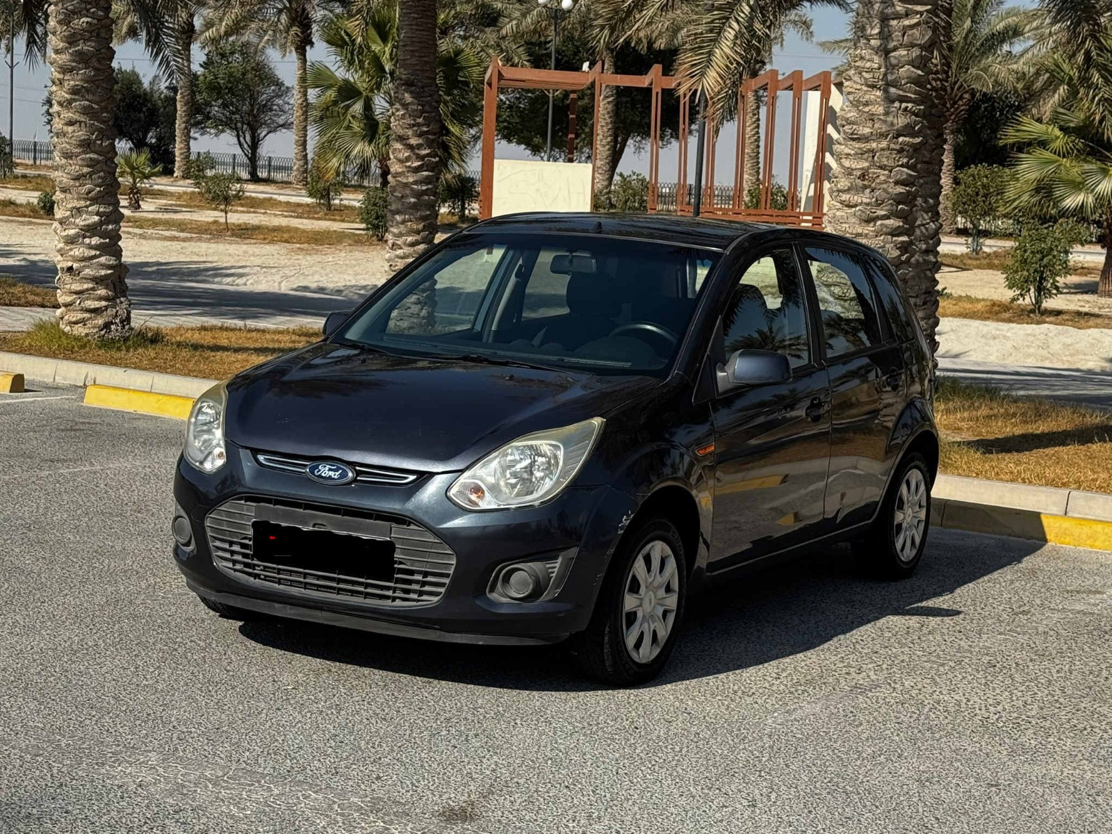 🚗 For Sale: 2013 Ford Figo (Grey)