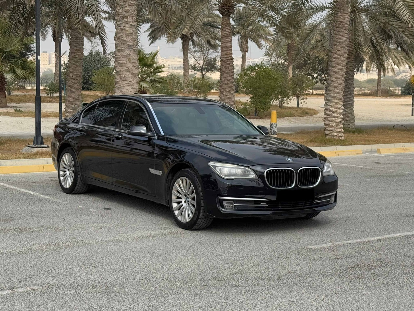 🚗 For Sale: BMW 730Li 2013 (Black)