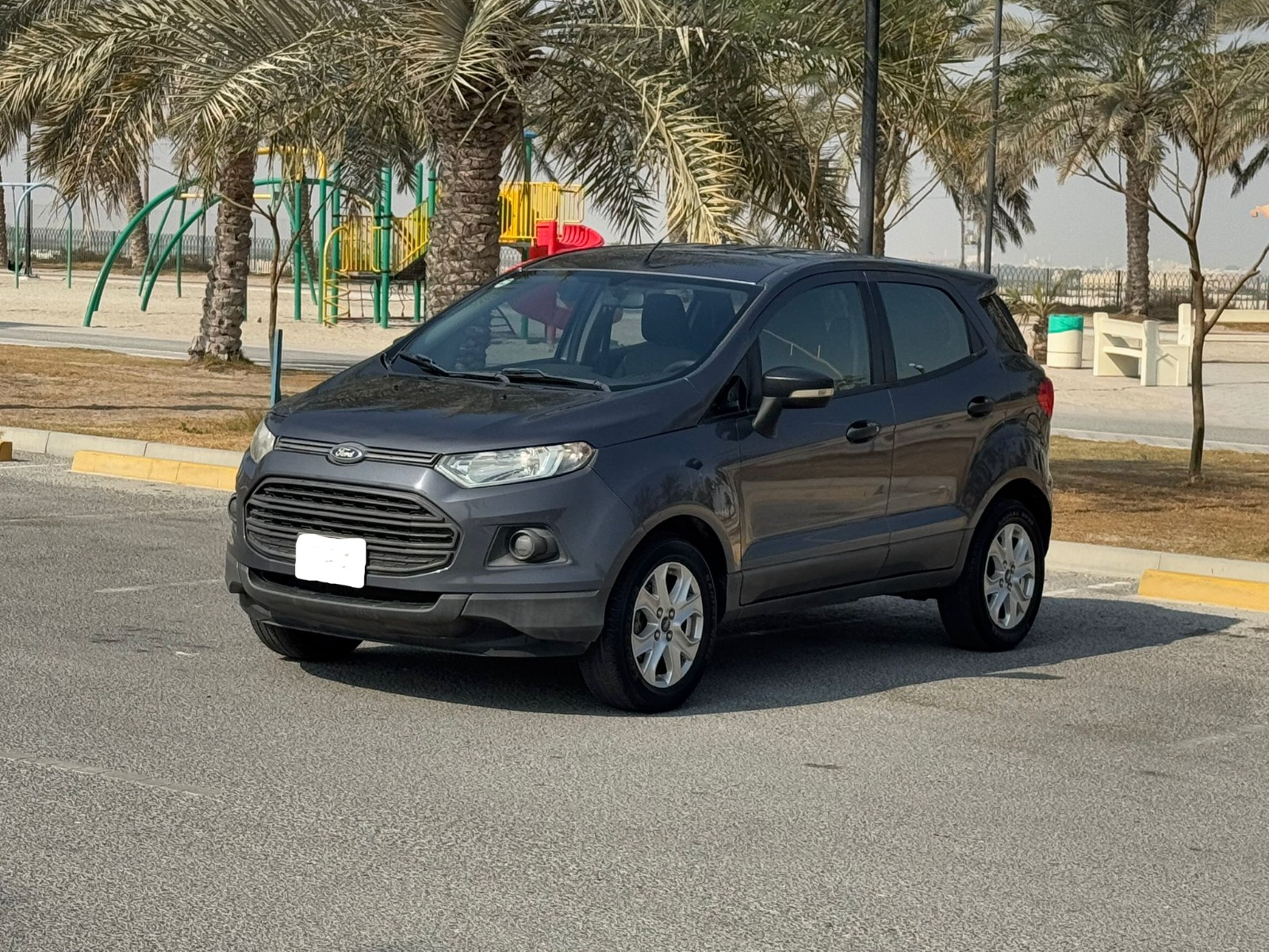 🚗 For Sale: 2017 Ford Ecosport (Grey)