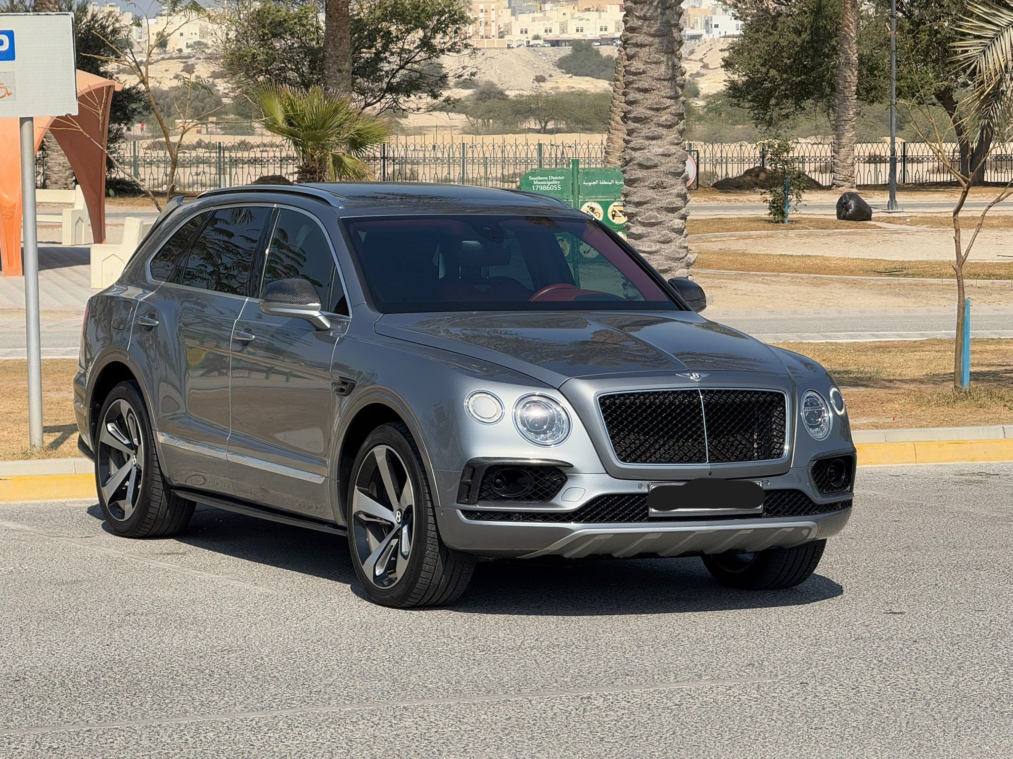 🚗 FOR SALE: 2018 Bentley Bentayga (Grey) 🚗