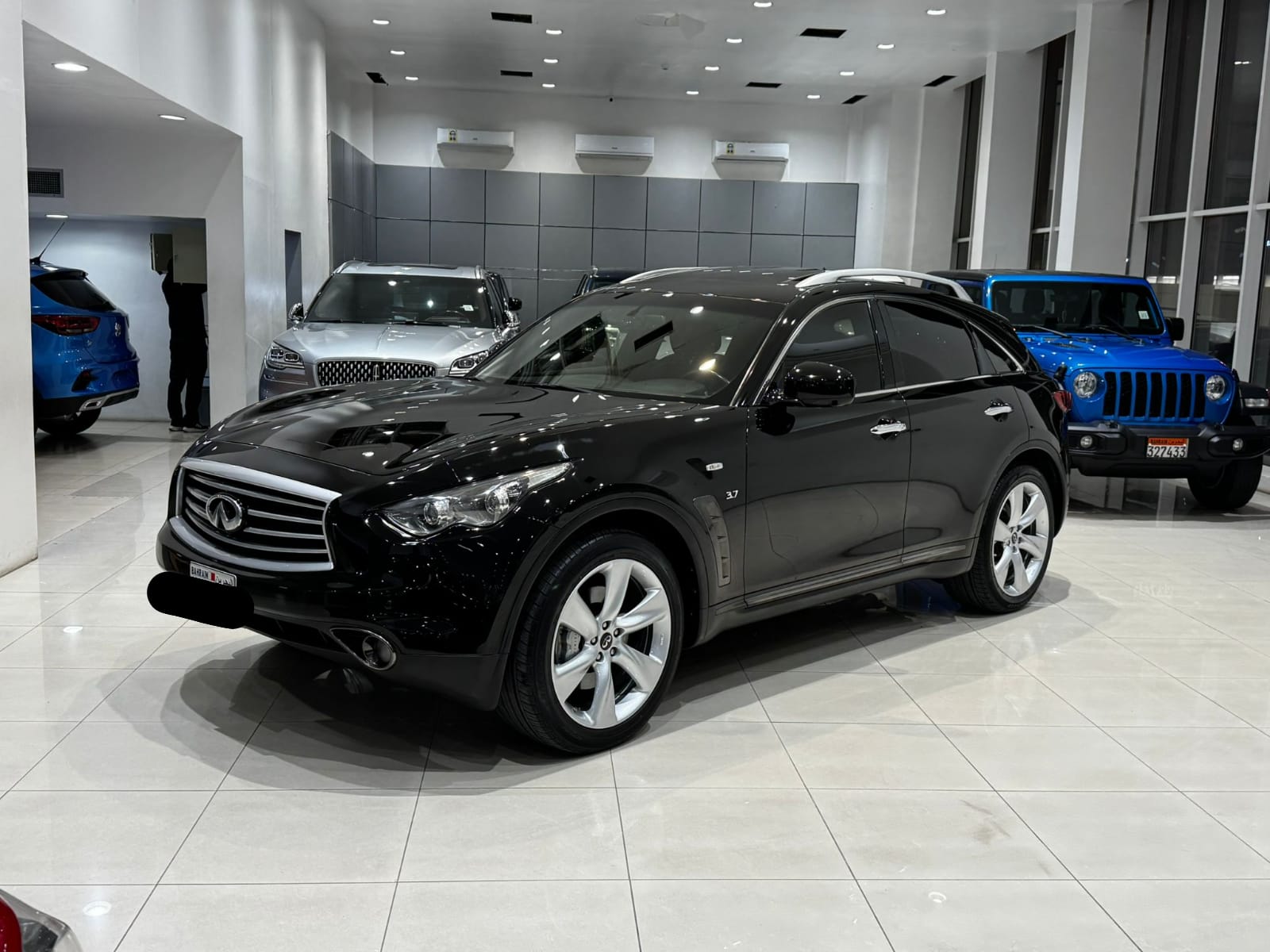 🚗 For Sale: 2016 Infiniti QX70S (Black)