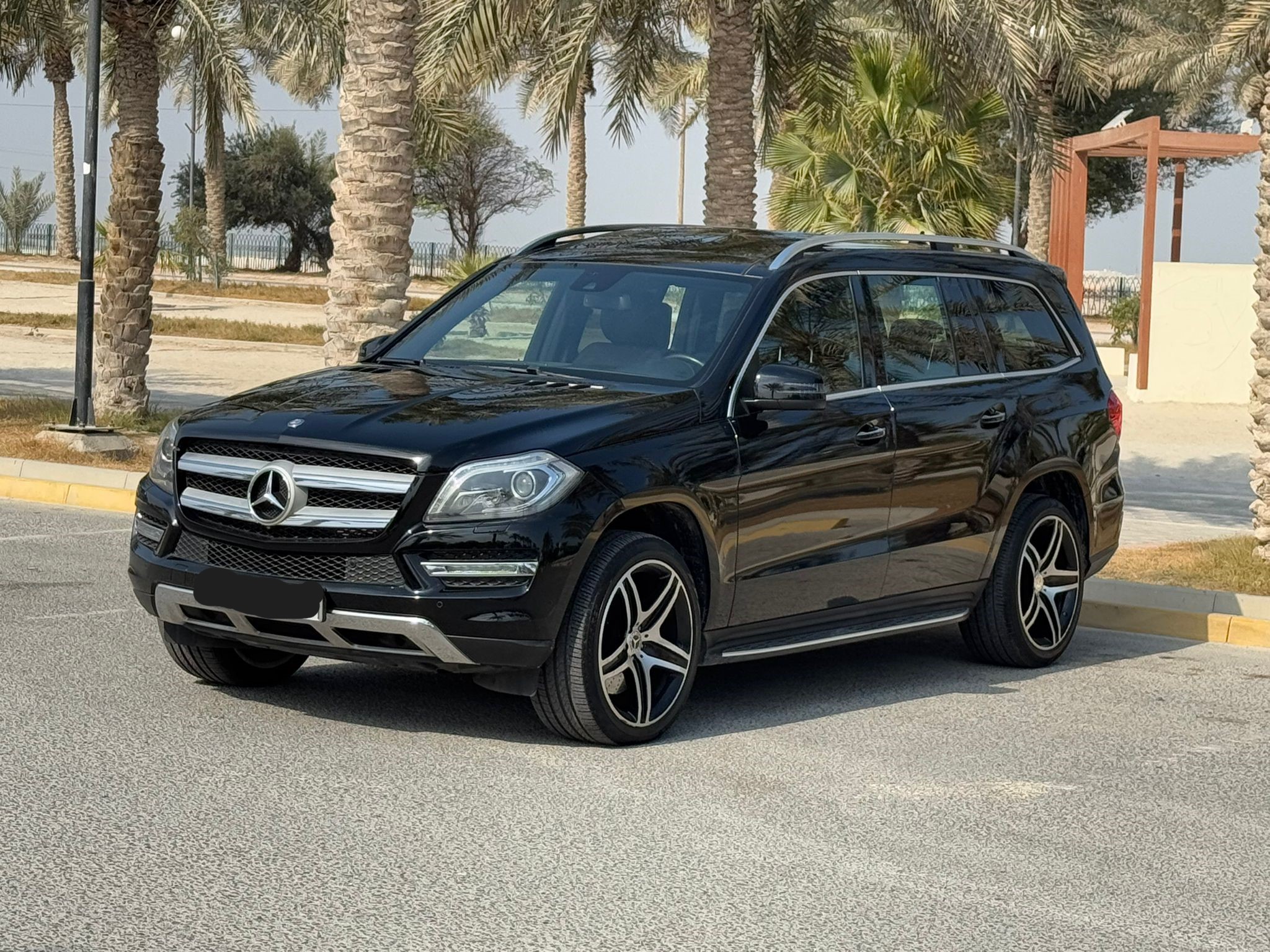 🚗 For Sale: Mercedes GL500 4Matic 2015 (Black)