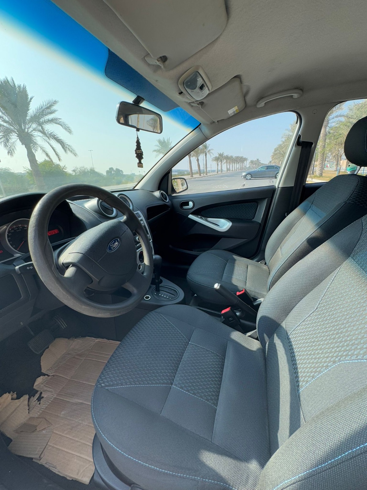 🚗 For Sale: 2014 Ford Figo (White)