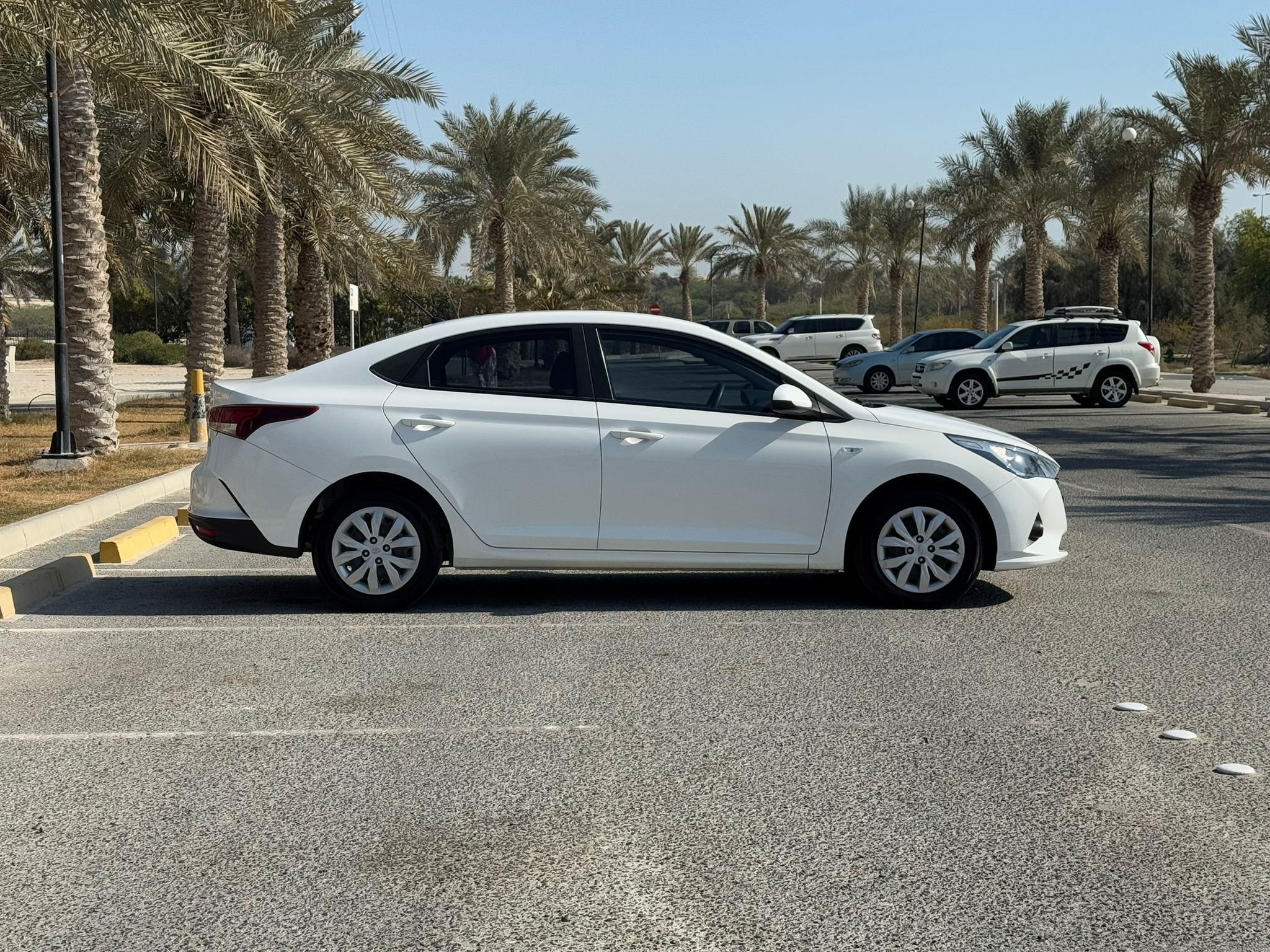 🚗 For Sale: Hyundai Accent 2023 (White)