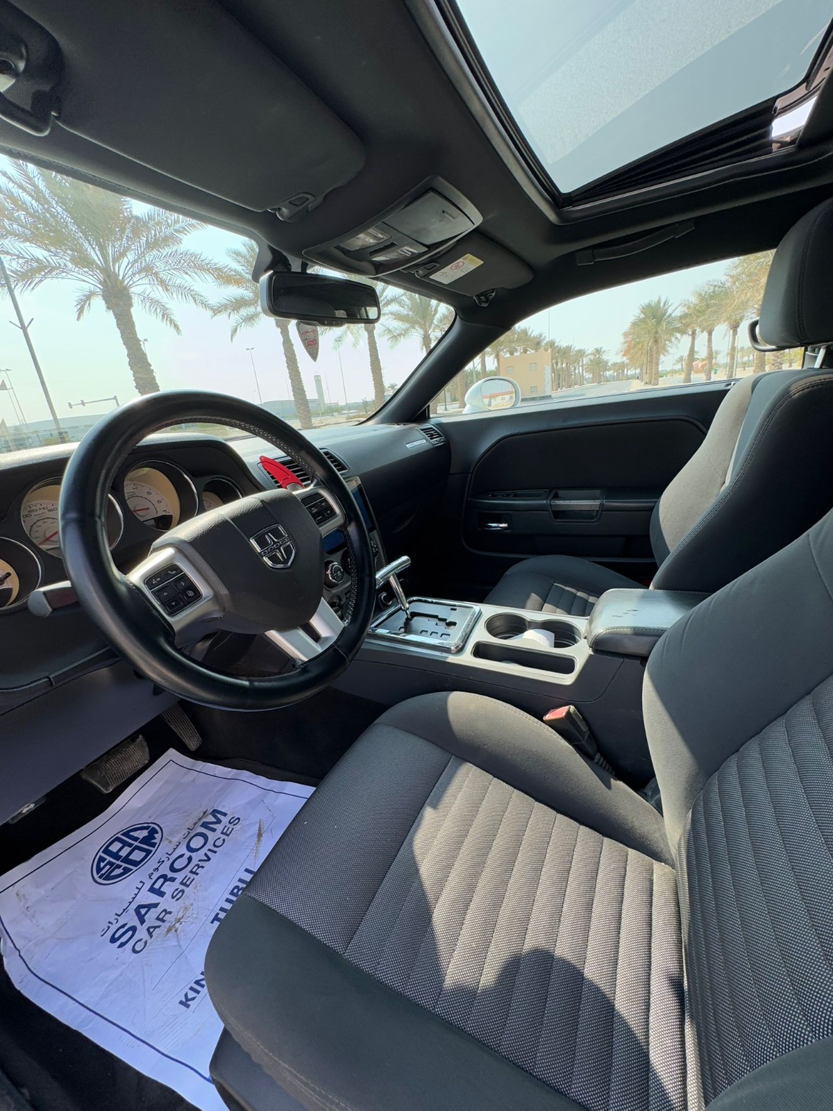 🚗💨 For Sale: 2013 Dodge Challenger R/T (White&Black)