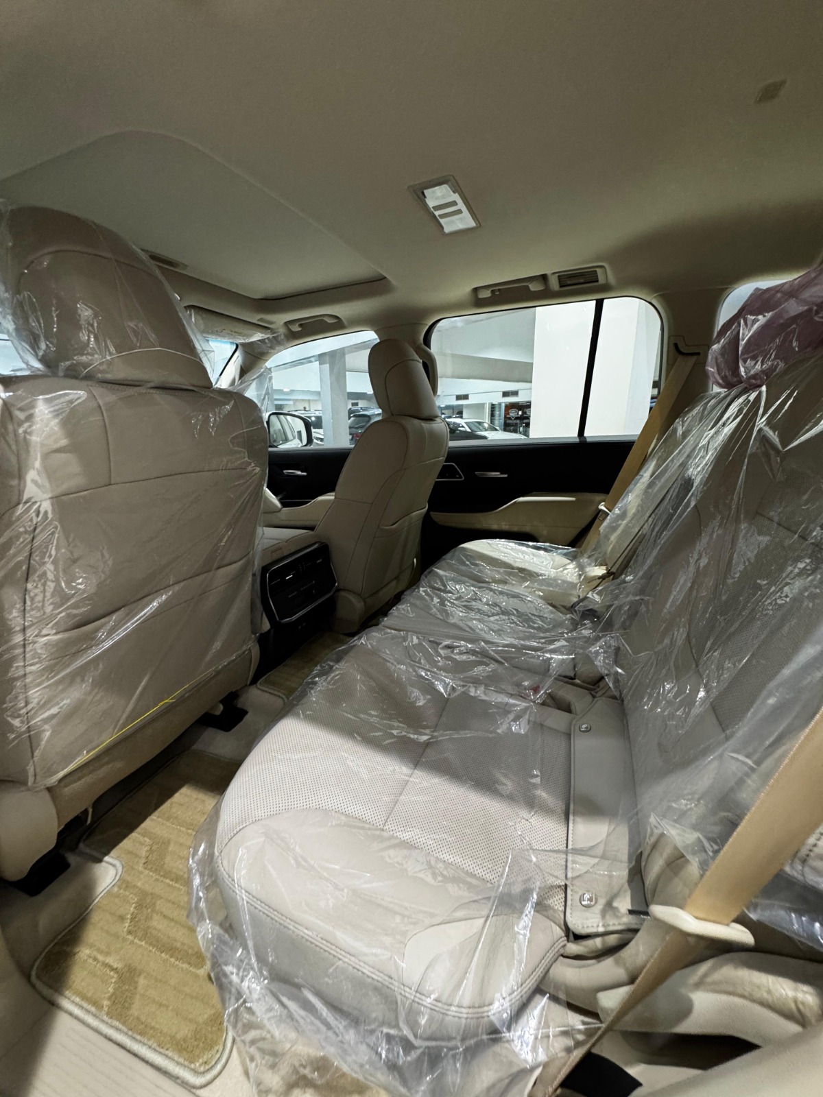 🚗✨ FOR SALE: Toyota Land Cruiser GX-R 2024 (Silver) ✨