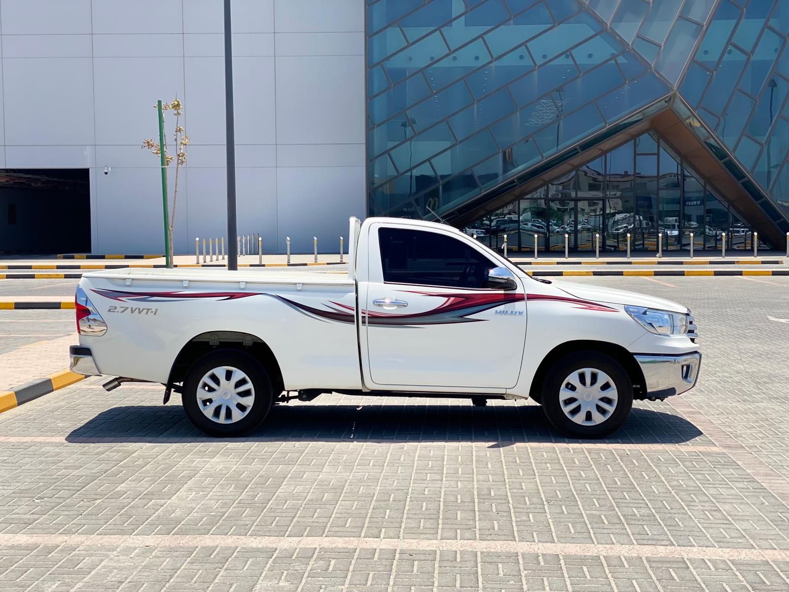 🚗 2023 Toyota Hilux (White) for Sale! 🚗