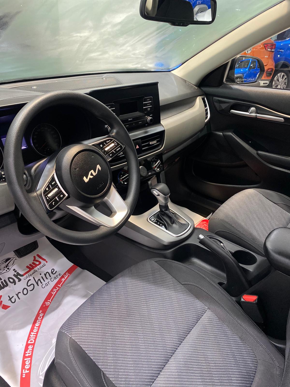 🚗 Kia Seltos 2023 (Black) 🖤