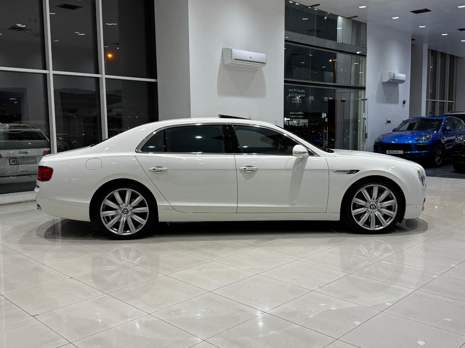 🚗 For Sale: 2015 Bentley Flying Spur (White) ✨