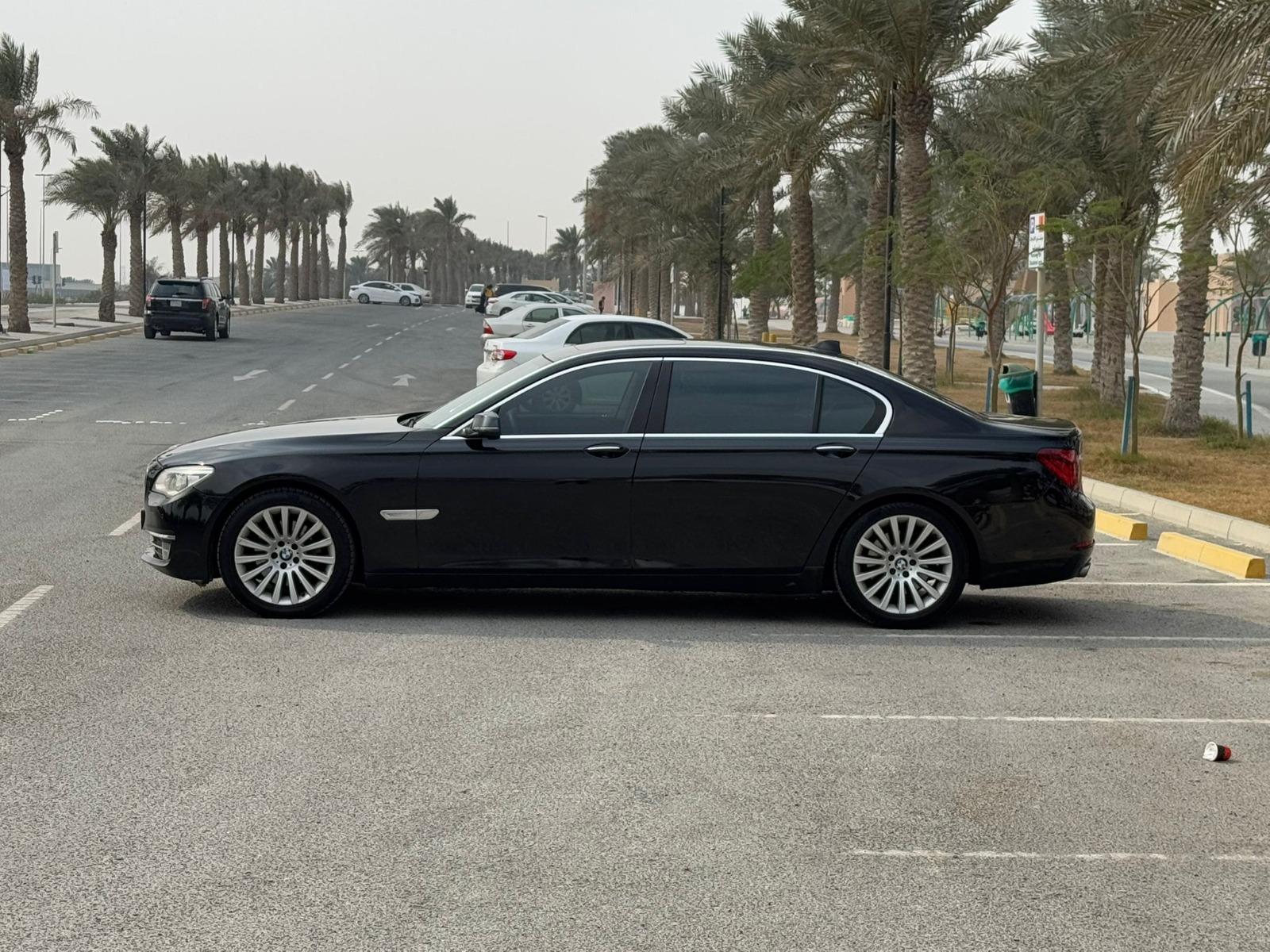 🚗 For Sale: BMW 730Li 2013 (Black)