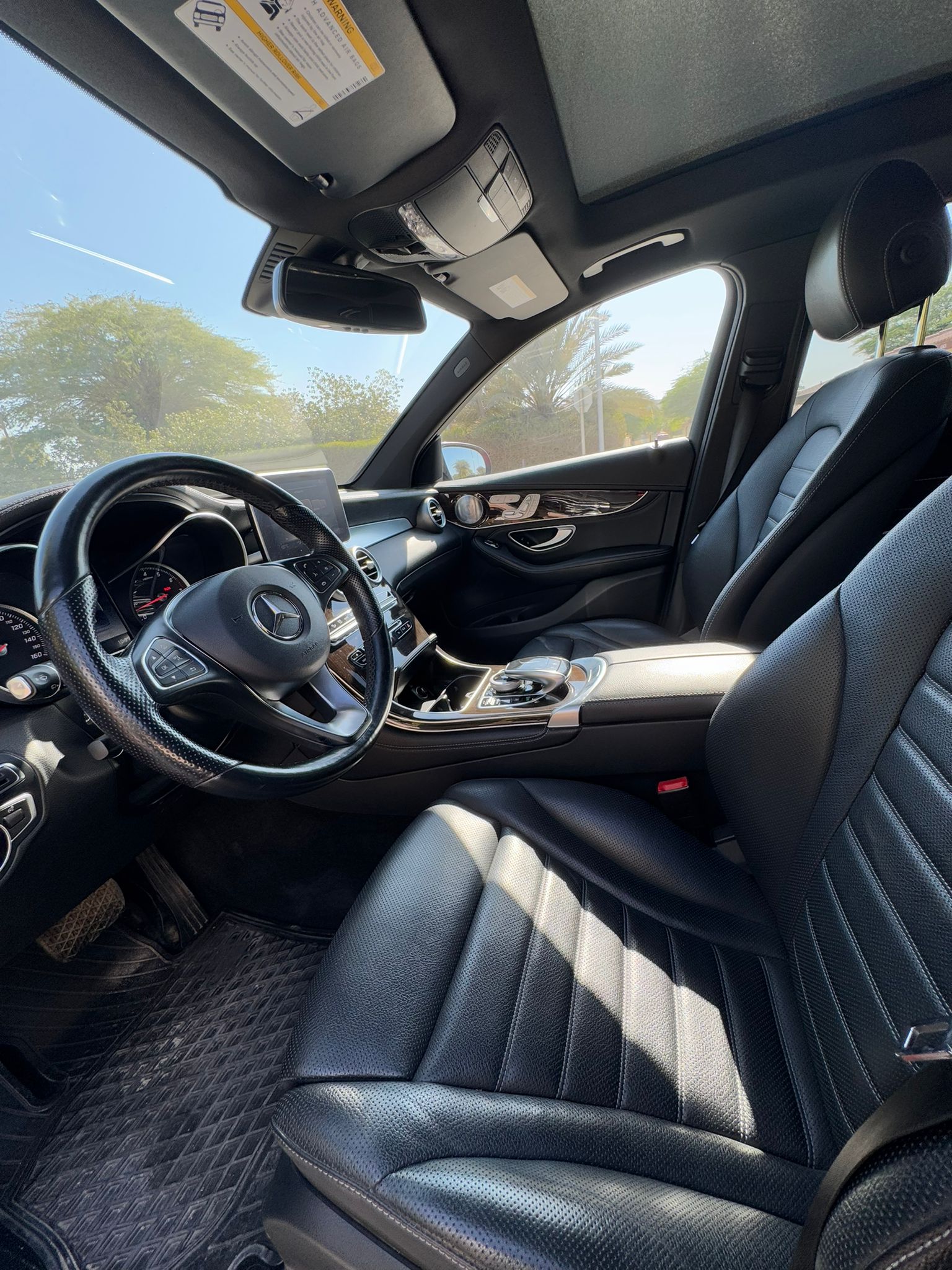 🚗 For Sale: 2017 Mercedes GLC-300 (Red)