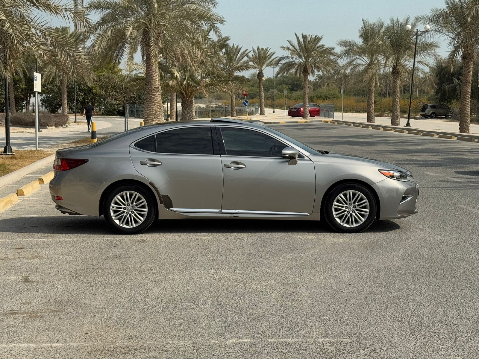 🚗 For Sale: 2016 Lexus ES-350 (Silver) 🚗