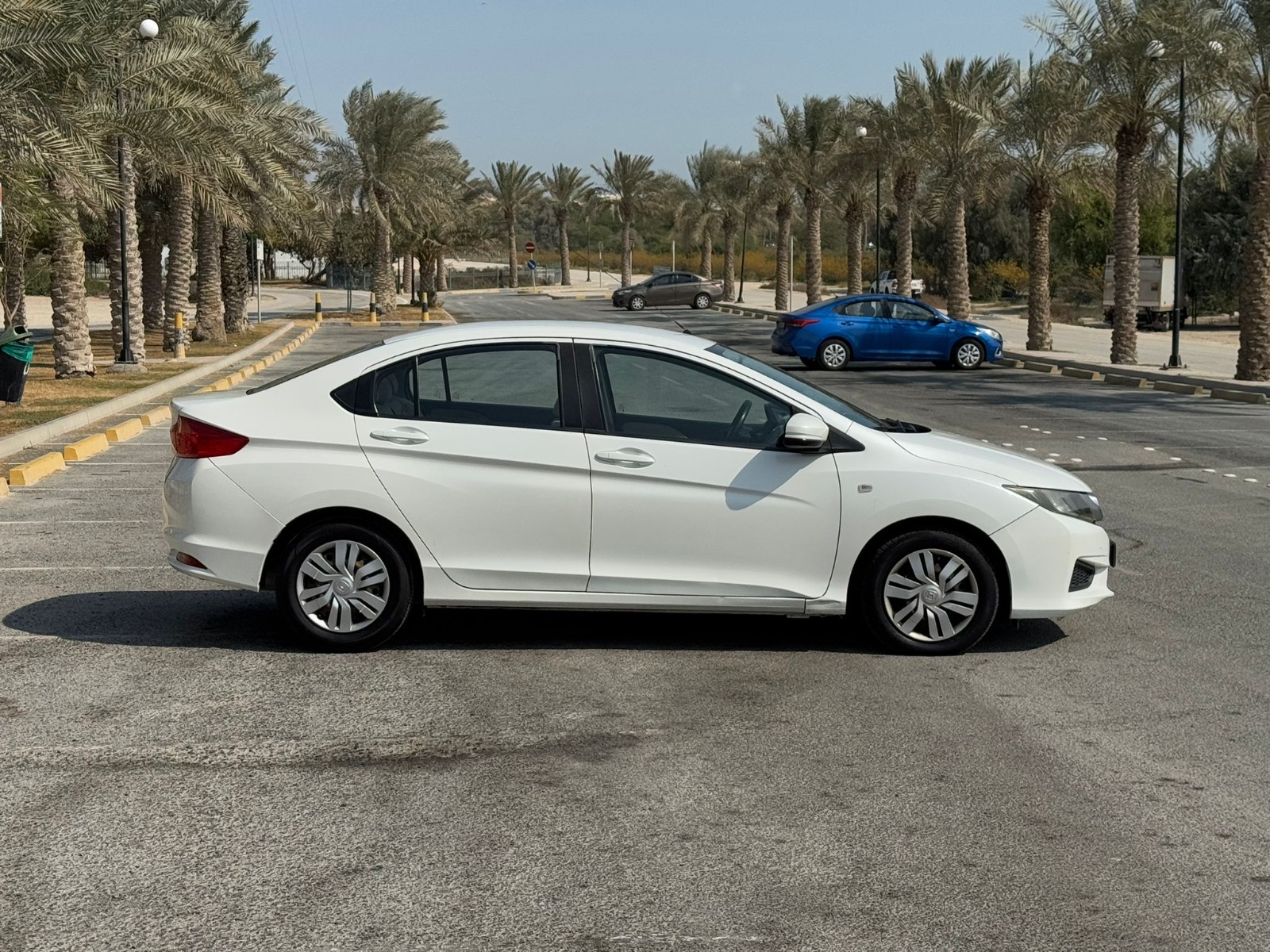 🚗 For Sale: 2017 Honda City (White)