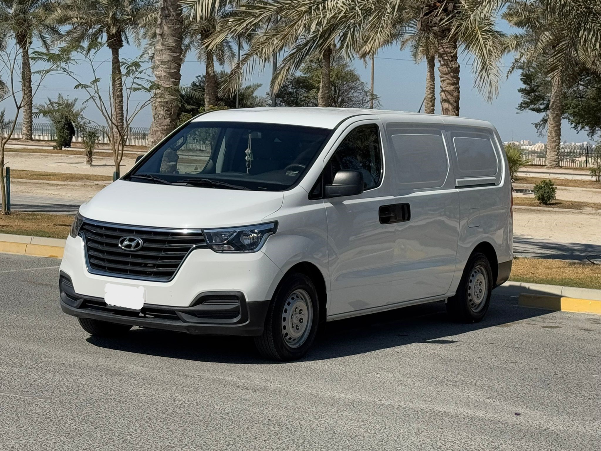 🚗 For Sale: Hyundai H-1 Cargo 2020 (White)