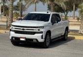 🚗 For Sale: 2019 Chevrolet Silverado RST (White)