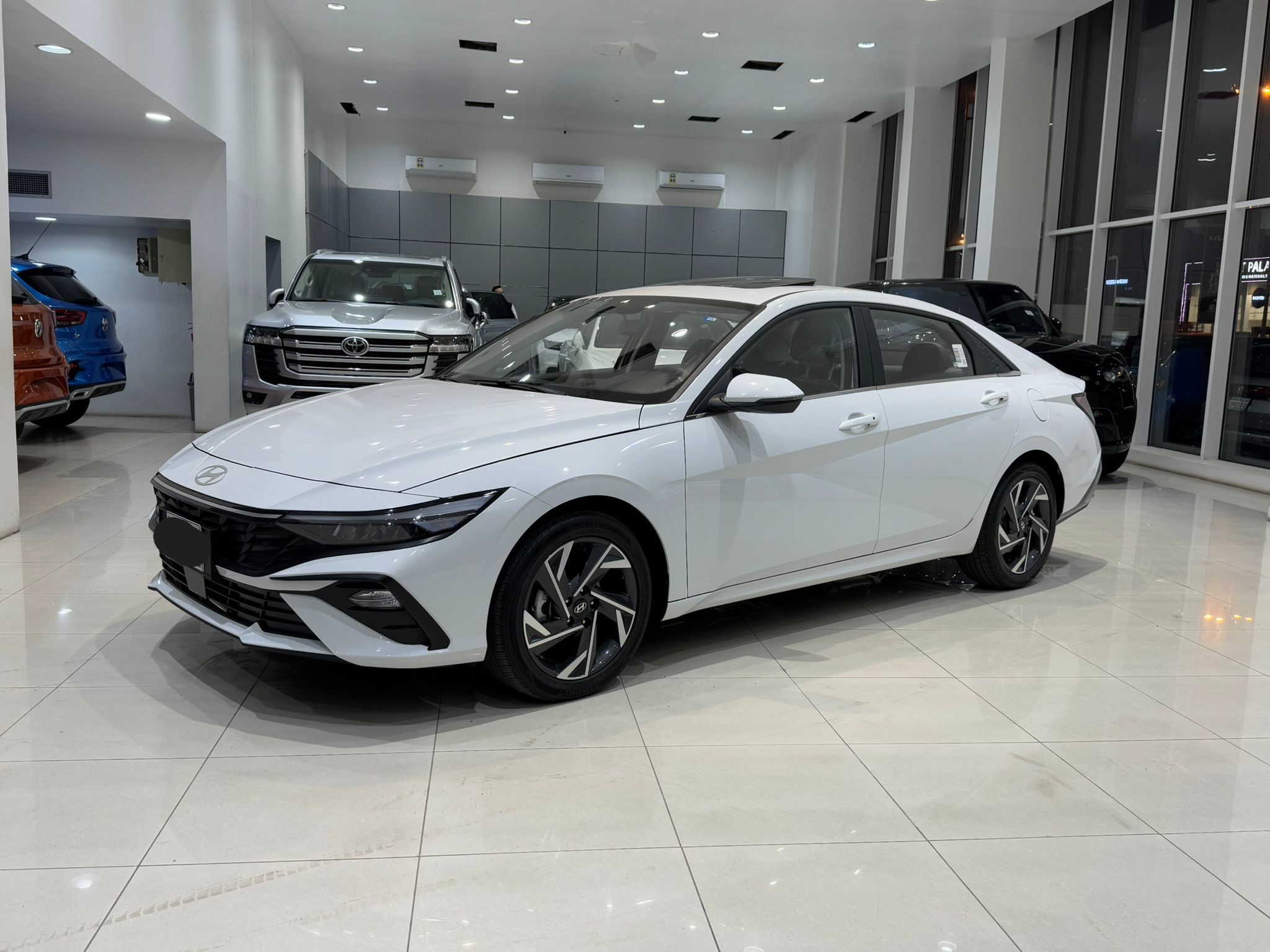 🚗 For Sale: 2024 Hyundai Elantra (UAE Spec) – White 🚗